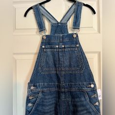 Never Worn, Xs Gap Overalls Purchased Last Year Super Cute! Perfect Go To! Jean Short Overalls, Gap Denim Shorts, Denim Overalls Shorts, Jean Overalls, Gap Women, Gap Shorts, Gap Denim, Bib Overalls, Denim Cutoffs