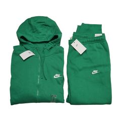 Nike Nsw Club Fleece Men's Sweatsuit Tracksuit Matching Kelly Green Gift Set Nwt Get Back To Your Style Roots With Nike’s Classic Club Hoodie And Joggers. Brushed Fleece Keeps You Warm And Comfortable, And Ribbed Cuffs Let You Show Off Your Favorite Shoes. Spacious Hood Is Lined For Comfort. Kangaroo Pocket For Small-Item Storage. Nike Standard Fit Zip Up Design Stretch-Ribbed Cuffs And Hem Nike Logo Elastic Waistband With An Adjustable Drawcord Lets You Personalize The Fit. Cotton Blend Machine Wash Shown: Malachite Green/White New With Tags! No Flaws/Odors. Actual Color May Vary Slightly In Person Due To Lighting And/Or Screen Brightness Of Computer Or Mobile Device. We Offer Com Style Roots, Nike Club Fleece, Hoodie And Joggers, Malachite Green, Green Gift, Small Item Storage, Tracksuit Set, Nike Green, Green Gifts