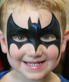 Kids Face Painting Easy, Disney Face Painting, Batman Face Paint, Superhero Face Painting, Easy Halloween Face Painting, Batman Face, Easy Face Painting Designs, Halloween Makeup For Kids