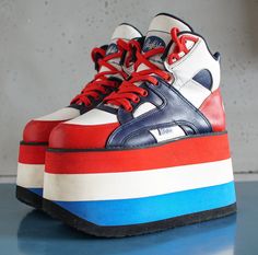 Original vintage BUFFALO PEPSI Tower 10cm sneakers super rare! cult model PEPSI Tower edition these are real vintage wide platform high quality ones, Rare find! size: 38 EUR; 7 1/2 US WOMEN; 5 UK WOMEN high quality leather condition: excellent The collectible that increase in value🖤 Retro High-top Platform Sneakers, Retro High-top Platform Sneakers With Rubber Sole, Retro Platform Boots For Streetwear, Retro High-top Boots For Streetwear, Spice Girls Shoes, Rocker Boots, 90s Sneakers, Buffalo Shoes, Buffalo Boots