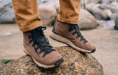 Waterproof Walking Shoes, Mountain Boots, Outdoorsy Style, Best Hiking Boots, Mens Hiking Boots, Summer Hiking Outfit, Mens Walking Shoes, Shoes Photography, Hiking Fashion