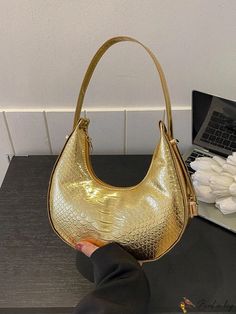 Bird in Bag - Fashionable Womens Single Shoulder Pint Hobo Bag in Gold Gold Shoulder Bag, Hot Pink Bag, Gold Handbag, Gold Purse, Gold Bag, Straw Tote, Word Wrap, Color Dorado, Hobo Handbags