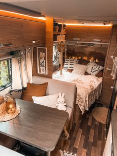 Deko, Wohnwagen, Wohnwageninterieur Bedroom Bathroom Combo, Caravan Home, Bus Living