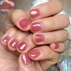 Pink Gel Nails Aesthetic, Aesthetic Painted Nails Short, Pink Jelly Gel Nails, Simple Iridescent Nails, Jelly Shellac Nails, Opaque Nails Pink, Jelly Nails On Natural Nails, Jelly Nails Gel Polish, Transparent Jelly Nails