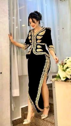 Wedding Guest Dress Styles, Algerian Women, Algerian Culture, Women Dresses Classy, Boutique Dress Designs, Japanese Outfits