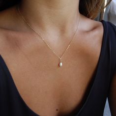 Body Chains, Classy Jewelry, Freshwater Pearl Necklace, Jewelry Lookbook, Girly Jewelry, Freshwater Pearl Necklaces, Dream Jewelry, Pretty Jewellery, Dainty Jewelry