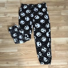 Nightmare Before Christmas Jack Skellington Jogger / Lounge Pants They Have An Elastic Waistband Brand New With Tags They Come From A Smoke Free Home The Nightmare Before Christmas Pants, Jack Skellington Pajama Pants, Nightmare Before Christmas Pants, Nightmare Before Christmas Pj Pants, Casual Black Bottoms For Bedtime, Black Pants With Elastic Waistband For Sleepover, Black Elastic Waistband Pants For Sleepover, Black Christmas Loungewear Bottoms, Black Bottoms For Christmas Loungewear