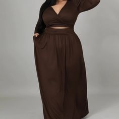 You Deserve To Serve In This Two Piece! Two Piece Set Crop Top V Neck Self Tie Closure High Waisted Skirt Pockets No Closure 96% Polyester 4% Spandex Hand Wash Cold Wearing 1x Plus Size Fashionista, Maxi Skirt Set, Skirt Pockets, Fashion To Figure, African Clothing Styles, Clothing Inspiration, Diva Fashion, Big Fashion, Curvy Girl Outfits