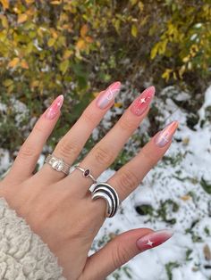 Edgy Nails, Pretty Gel Nails, Cute Gel Nails, Soft Nails, Fascinating Facts, Nails Desing, Minimalist Nails, Dream Nails