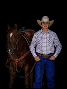 Cowboy Senior Pictures, Western Apparel, Country Men, Senior Pics, Pic Ideas, Western Cowboy