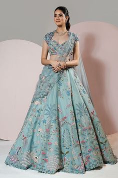 Blouse With Attached Dupatta, Pastel Blue Lehenga, Haldi Dress Ideas, Lehenga With Blouse, Floral Hand Embroidery, Indian Bridesmaid Dresses, Simple Lehenga, Bridal Lehenga Designs, Latest Bridal Lehenga