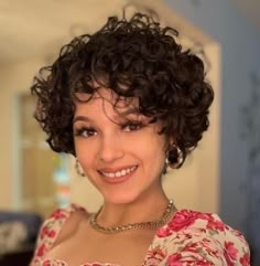 Curly Hair Trends, Curly Hair Braids, Shaggy Short Hair