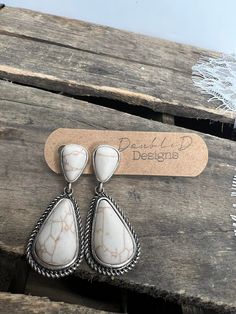 Add a western vibe to your next outfit with these amazing natural stone earrings! Western Style Dangle Earrings For Pierced Ears, Southwestern Silver Earrings With Natural Stones, Vintage Natural Stone Earrings, Handmade Western Dangle Earrings, Silver Western Style Earrings, Vintage Earrings With Natural Stones, Bohemian White Earrings With Natural Stones, White Bohemian Earrings With Natural Stones, Southwestern White Drop Earrings