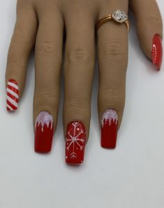 10 Piece nail sets. you can choose from a pre sized set from X-small to large or message with custom sizes if none of the pre set sizes do not match. NOTE: Customer is held responsible for all chosen pre sized orders if they do not fit. PLEASE MESSAGE IF INTEREST IN OTHER COLORS. Xmas Nail Designs, Christmas Gel, Red Christmas Nails, Holiday Nail Designs, Christmas Nails Easy, Nails Easy, Her Nails