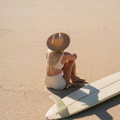 Introducing Jude Sand - our newest wide-brimmed raffia straw hat made with lightweight, handwoven raffia. It features an adjustable sweatband for the ideal fit and is a must-have for any outdoor activities during the summer. The raffia material has a loose weave and a vintage-inspired, rugged appearance. With a 10cm brim and a 9cm crown at the front and 14cm at the back, it's both stylish and functional. Cream Straw Hat With Woven Details, Mens Beach Hats, Mens Felt Hats, Eco-friendly Beige Straw Sun Hat, Mens Summer Hats, Eco-friendly Woven Straw Hat With Curved Brim, Eco-friendly Woven Brimmed Straw Hat, Womens Western Hats, Eco-friendly Handwoven Straw Hat For Beach