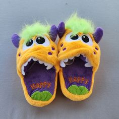 Nwot Monster Slippers Size 9/10 Orange And Purple Green Furry Hair Purple Horns Monster Slippers, Purple Hair, Purple Green, Orange And Purple, Color Orange, 9 And 10, Kids Shoes, Kids Shop, Slippers