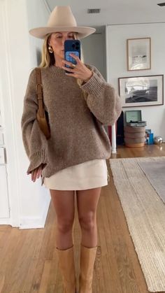 Thanksgiving Style, Thanksgiving Fashion, Fall Trends Outfits, Winter Closet, Fall Inspo, Outfits Ideas, Family Photo, Everyday Style, Everyday Fashion