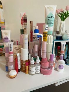 Makeup Is Life, Skincare And Makeup, Beauty Care Routine, Skincare Aesthetic, Makeup Obsession