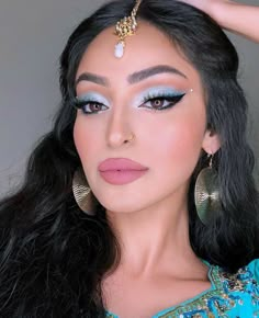 Jasmine Nails, Disney Princess Makeup, Halloween Make-up Looks, Gold Eyeliner