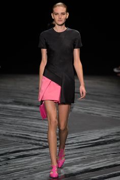 Summer Fashion Trends, 2015 Fashion, Spring Summer 2015, Black And Pink, New York Fashion Week, Modern Luxury, New York Fashion, Fashion Collection