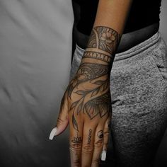 Cursive Tattoo, Fonts Tattoo, Henna Inspired Tattoos, Hand And Finger Tattoos, Neck Tattoos Women, Black Girls With Tattoos