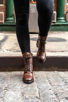 Women's Boots, Booties, Leather Boots, High Quality, City Style, Women's Style, Must-Have Fashion Tan Combat Boots, Womens Outfits, Wrap Heels, Boots High, Lace Up Booties