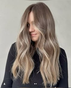 Light Brown Hair Natural Highlights, Natural Looking Balayage Brunettes, Blended Brown And Blonde Hair, Growing Out Blonde Highlights, Mouse Brown To Blonde Balayage, Blond Root Smudge, Neutral Blonde Hair Balayage, Natural Lived In Blonde, Gray Highlights On Blonde Hair