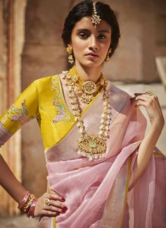 Saree Stitching, Fancy Embroidery, Saree Bollywood, Fancy Saree, Indian Saree Blouses Designs