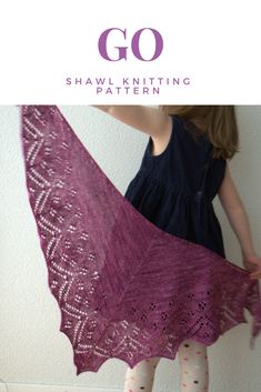 The body of the shawl is simple stockinette stitch, but there’s a girly lace section on the side. It’s made as a triangular shawl, but the extra increases modify its shape into a heart. This modification makes the shawl easier to wear and adds a bit of extra interest. #knittingpattern  #knittingpatterndesign   #knitting_inspiration #knittingshawl #shawlknitting #shawlknittingpattern #knittingforbeginners #knittingtips #beginnerknitter #beginnerknitting  #learntoknit#howtoknit #softrainbowdesigns Knitting Funny, Chunky Knits