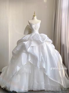 Prettiest Wedding Dress, White Quince Dress, Dream Wedding Ideas Dresses, Cute Prom Dresses