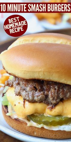 prepared smash burger on plate Grill Meals, Homemade Burger Patties, Burgers At Home, Beef Patties Recipes, Butter Burgers, Burger Mix, Blackstone Recipes, Smash Burgers