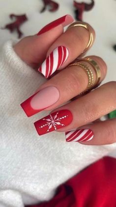 X Mas Nails Design, Trendy Christmas Nails 2023, Red Holiday Nails Acrylic, Holiday Hair Dos, Candy Cane Nails, Ballet Nails, Nagel Tips