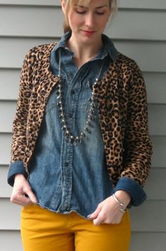 Animal Print Cardigan Outfit, Print Cardigan Outfit, Cardigan Outfit Casual, Leopard Cardigan Outfit, Cardigan Fall Outfit, Cardigan Outfit, Leopard Cardigan, Casual Skirt Outfits, Leopard Print Cardigan