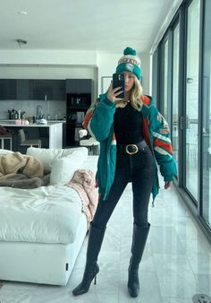 Miami Dolphins Game Day Outfit, Wag Game Day Outfit, Cold College Football Outfit, College Football Game Outfit Cold, Winter Basketball Game Outfit, Starter Jacket Outfit, Cold Nfl Game Outfit, Cold Game Day Outfit Football, Game Day Outfit Nfl