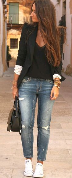 Black Blazer Outfit, Blazer Outfits, Black Blazer, Ripped Jeans