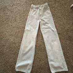 Color Is Vintage Denim Light Very Lightly Worn, Just A Few Small Stains. In Perfect Condition Otherwise! Bought Brand New Casual Fitted White Jeans, Casual Off White Straight Leg Jeans, Off White Cotton Jeans For Spring, Casual High Rise White Jeans, Chic Levi's Cotton Jeans, High Waist White Denim Jeans, Trendy White Levi's Jeans, White Wide Leg Jeans For Everyday, Casual White Mid-rise Jeans