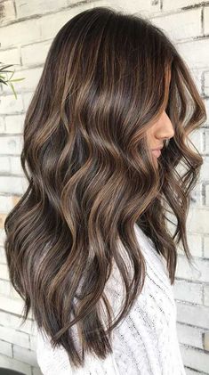 Looking for hair dye colors and fresh hair color ideas for a new season? With the changing of the seasons, you’ll probably want to change your hair color, too. Here are... Best Hair Color, Balayage Hair Blonde, Fresh Hair, Brown Hair With Highlights, Hair Dye Colors