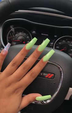 Green Nail, Her Nails, Acrylic Nails Coffin, Square Acrylic Nails, Fire Nails, Coffin Nails Designs, Dream Nails, Pretty Acrylic Nails, Dope Nails