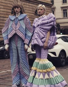 Non Fabric Fashion, Quilting Fashion Runway, Crazy Puffer Jacket, High Fashion Puffer Jacket, Ridiculous Runway Looks, Bold Fashion Outfits, Strange Fashion, Theatre Fashion, Insect Inspired Fashion Haute Couture