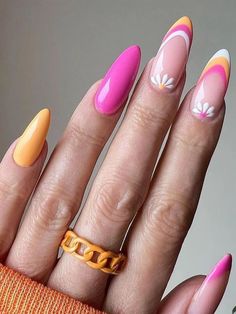 French Stiletto Nails, April Nails, Pastel Nails Designs, Floral Nail Designs, Nagel Tips, Fake Nails With Glue, Simple Nail, Pastel Nails