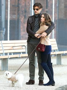 Olivia Palermo And Johannes Huebl, Stylish Couples, Dogs Pictures, Brooklyn Bridge Park