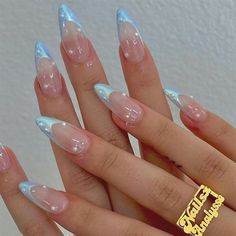 nails asmr painting Madi Filipowicz Nails, Coachella Nails Ideas, Chrome Nails Designs French, Funky French Tip Nails, Chrome Nails French Tip, French Tip Chrome Nails, Coachella 23, Nail Inspo Chrome, Chrome French Nails