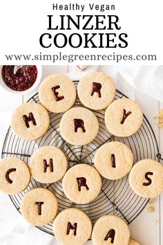 Linzer cookies with strawberry jam, on a round cooking rack. Easy To Make Christmas Cookies, Linzer Cookies, Vegan Chocolate Chip Cookies, Soft Sugar, Soft Sugar Cookies