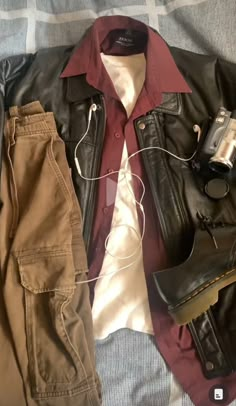 brown toned rock inspired leather jacket outfit Lookbook Outfits Casual, Outfits Lookbook, Conan Grey, Guys Clothing Styles, Neue Outfits, Leather Jacket Outfits, Mode Inspo