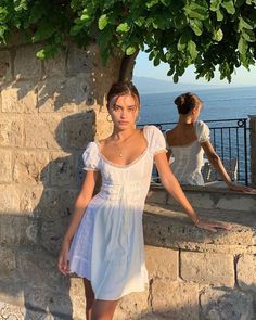 Italian Dress Aesthetic, Australian Summer Outfits, Eastern European Fashion, Cruise Vacation Outfits, Feminine Clothes, Australian Summer, Trip Outfit, Cruise Fashion, Euro Summer