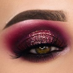 Plum Makeup, Neat Nails, Gold Eyeliner, Make Up Tutorials, Holiday Makeup Looks, Eye Makeup Looks, Dramatic Eye Makeup