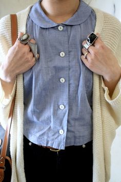 collar Bay Area Fashion, Mode Inspiration, Cropped Denim, Sewing Inspiration, Blue Shirt, Bay Area, Look Fashion, Passion For Fashion