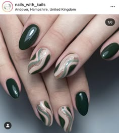 Light Green Nails, Shamrock Nails, Glitter French Nails, Green Acrylic Nails, Purple Nail Art, Art Deco Nails, Gold Nail Art, Green Nail Designs, Subtle Nails