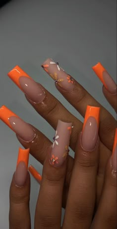 Nails Ideas Colourful, College Nails Ideas, Colourful Nail Ideas, Nail Ideas Cute Simple, Nails Ideas Aesthetic, Art Themes Ideas, Simple Nails Ideas, Aesthetic Nails Ideas, College Nails