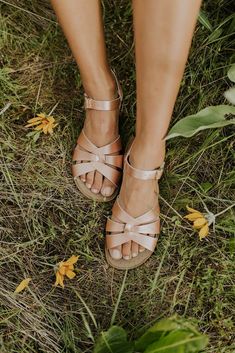 Natural Open Toe T-strap Sandals For Spring, Casual Brown Hiking Sandals, Spring Outdoor Low-top Sandals, Granola Girl Sandals, Spring Beach Beige T-strap Sandals, Salt Water Sandals, Leather Strap Sandals, Summer Footwear, Water Sandals